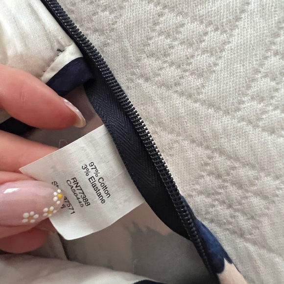 J. Crew Stretch Shorts - Picture 4 of 4